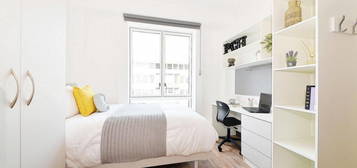 Room to rent in Raleigh Street, Plymouth PL1