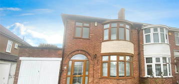 3 bedroom semi-detached house to rent