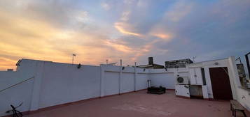 Casa en La Paz, Alcalá de Guadaira