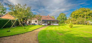 5 bedroom detached bungalow for sale