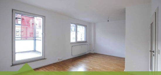 Schöne Dachgeschoss-Citywohnung mit EBK, Balkon und Parkett in der Südvorstadt