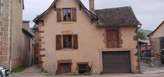 Maison en meublé à Bruéjouls