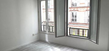 18EME- QUARTIER CUSTINE-RAMEY  2 pièces de 40m² dans un im