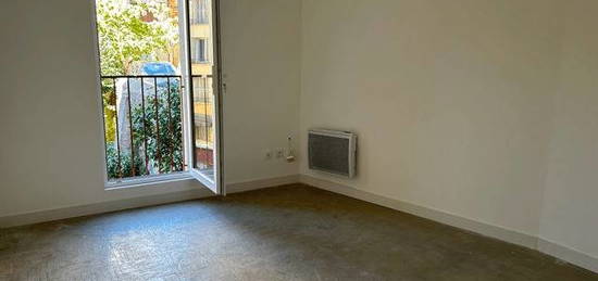 Studio  à louer, 1 pièce, 21 m², Étage 2/–