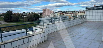 Apartamento T4 São João da Madeira com Terraço