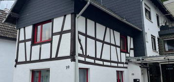 Kleines Haus zum Mieten in Leubsdorf