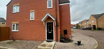 3 bedroom detached house to rent