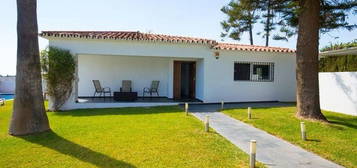 Chalet en San Pedro de Alcántara pueblo, Marbella