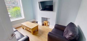 4 bed shared accommodation to rent