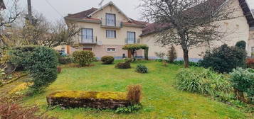 Maison  à vendre, 5 pièces, 4 chambres, 140 m²