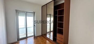 APARTAMENTO T2 NA PENHA DE FRANÇA