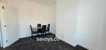 2 bed flat to rent