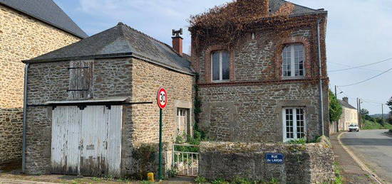 Maison en pierres centre bourg