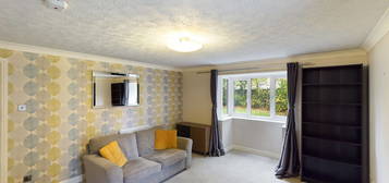 2 bed flat to rent