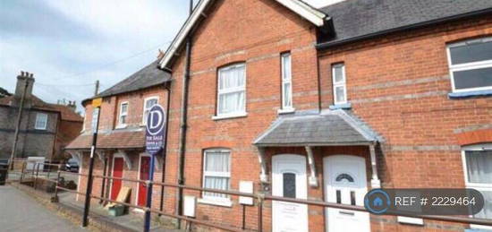 2 bedroom terraced house