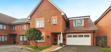 5 bed detached house for sale