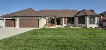 3503 Southern Hills Dr, Nixa, MO 65714