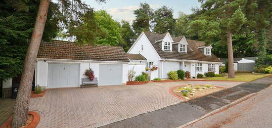 5 bedroom detached bungalow for sale