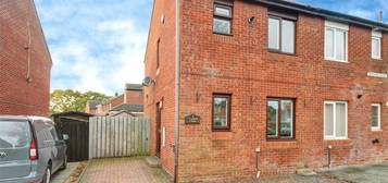 2 bedroom semi-detached house for sale