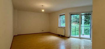 PROV. FREI * UNBEFRISTET * 2 ZIMMER * BALKON * INKL. 2 PKW STELLPLÄTZE