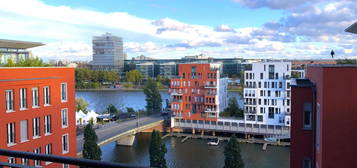 SCHICK MIT BLICK - WESTHAFEN AT IT'S BEST .... 4 ZIMMER-WOHNUNG