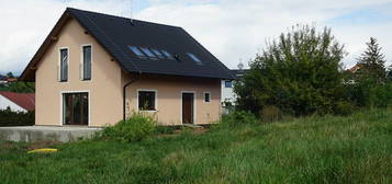 Novostavba RD 5+kk, 15 min. od Prahy, 800 m2 pozemek