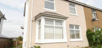 3 bedroom semi-detached house to rent