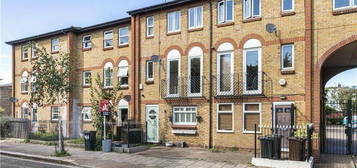 4 bedroom terraced house