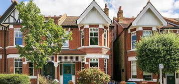 4 bedroom semi-detached house