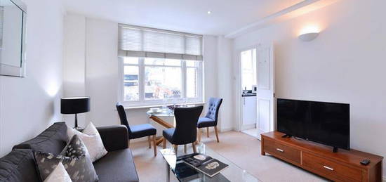 Flat to rent in Hill Street, Mayfair W1J