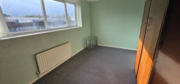 2 bed maisonette to rent