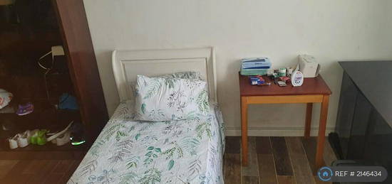 1 bedroom house share