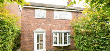 4 bedroom semi-detached house