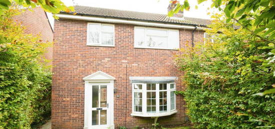 4 bedroom semi-detached house