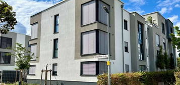 Ihr Wohlfühlzuhause - Neuwertige 3-ZKB-Wohnung mit Balkon und TG-Stellplatz