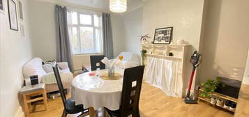 2 bed flat to rent