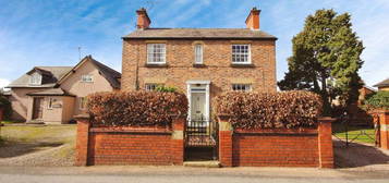 3 bedroom detached house to rent