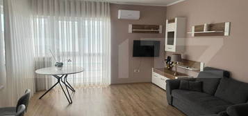 Apartament 3 camere,Spitalul Judetean,parcare inclusa.