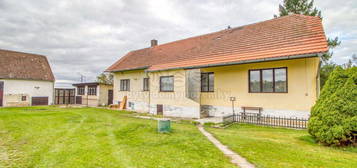 Rodinný dům, 119 m² + 1976 m² pozemek, Cehnice