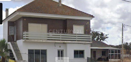 Alentejo-Ourique-Beja- Moradias-Garagens , Oficinas E Quintais (Terren