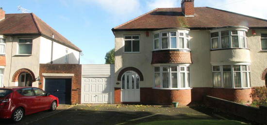 3 bedroom semi-detached house for sale