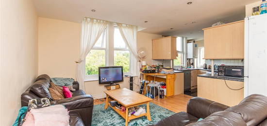 Maisonette to rent in Brentwood Avenue, West Jesmond, Newcastle Upon Tyne NE2