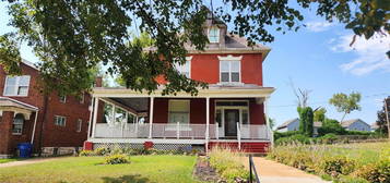 5828 Julian Ave, Saint Louis, MO 63112