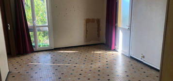 Apparemment lunel 72m2