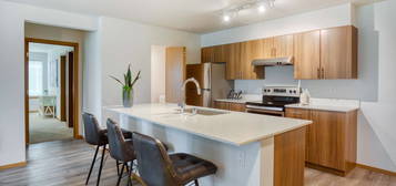 Sawyer Trail Apartments & Townhomes, Tacoma, WA 98446