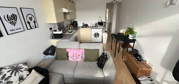 1 bed terraced house to rent