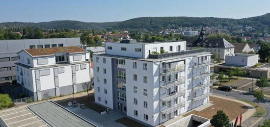 barrierefreie Neubau 3 ZW mit Terrasse am Stadtrand und guter Infrastruktur