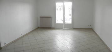 Appartement  à louer, 3 pièces, 2 chambres, 70 m²