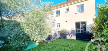 Maison  à vendre, 6 pièces, 4 chambres, 102 m²