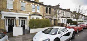 4 bedroom terraced house